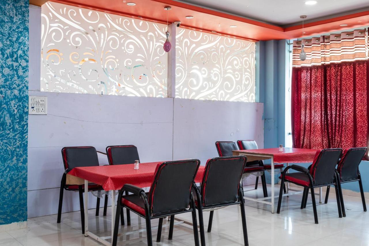 Oyo 35845 U-Turn Hotel Harsola Ngoại thất bức ảnh