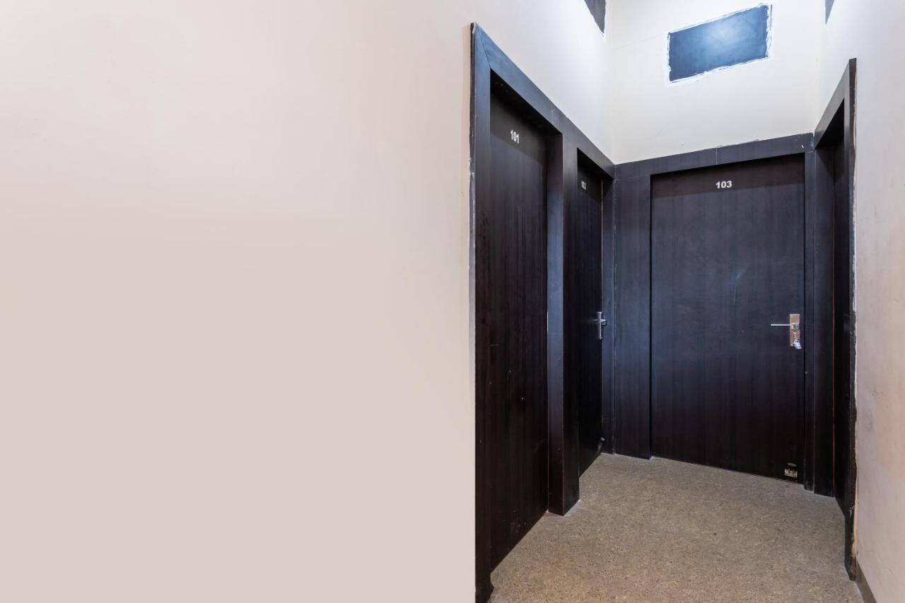 Oyo 35845 U-Turn Hotel Harsola Ngoại thất bức ảnh